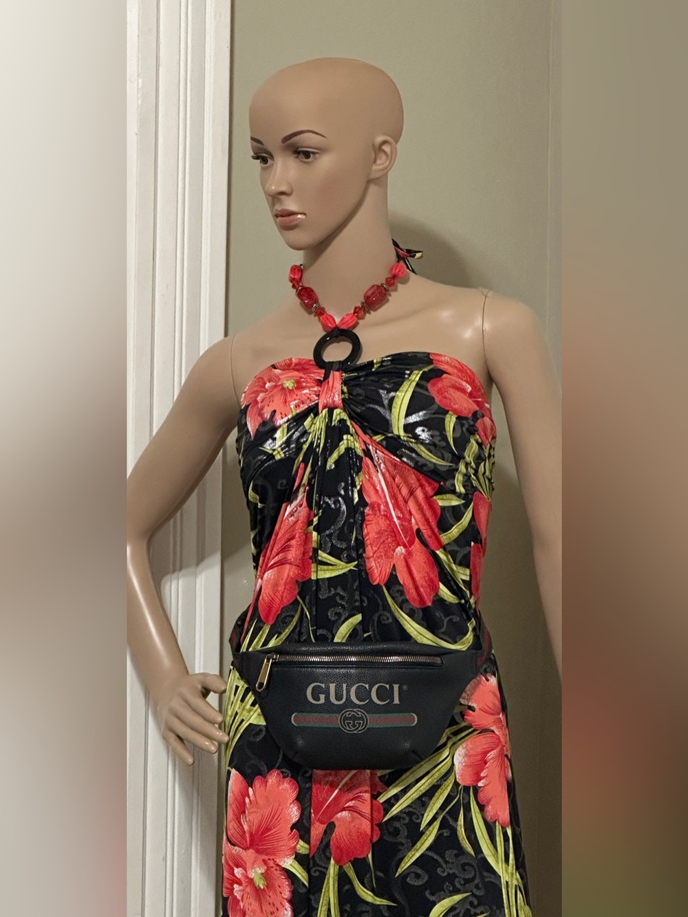 Gucci Black Leather Logo Belt/Crossbody Bag with Sherry Line - Picture 4 of 15